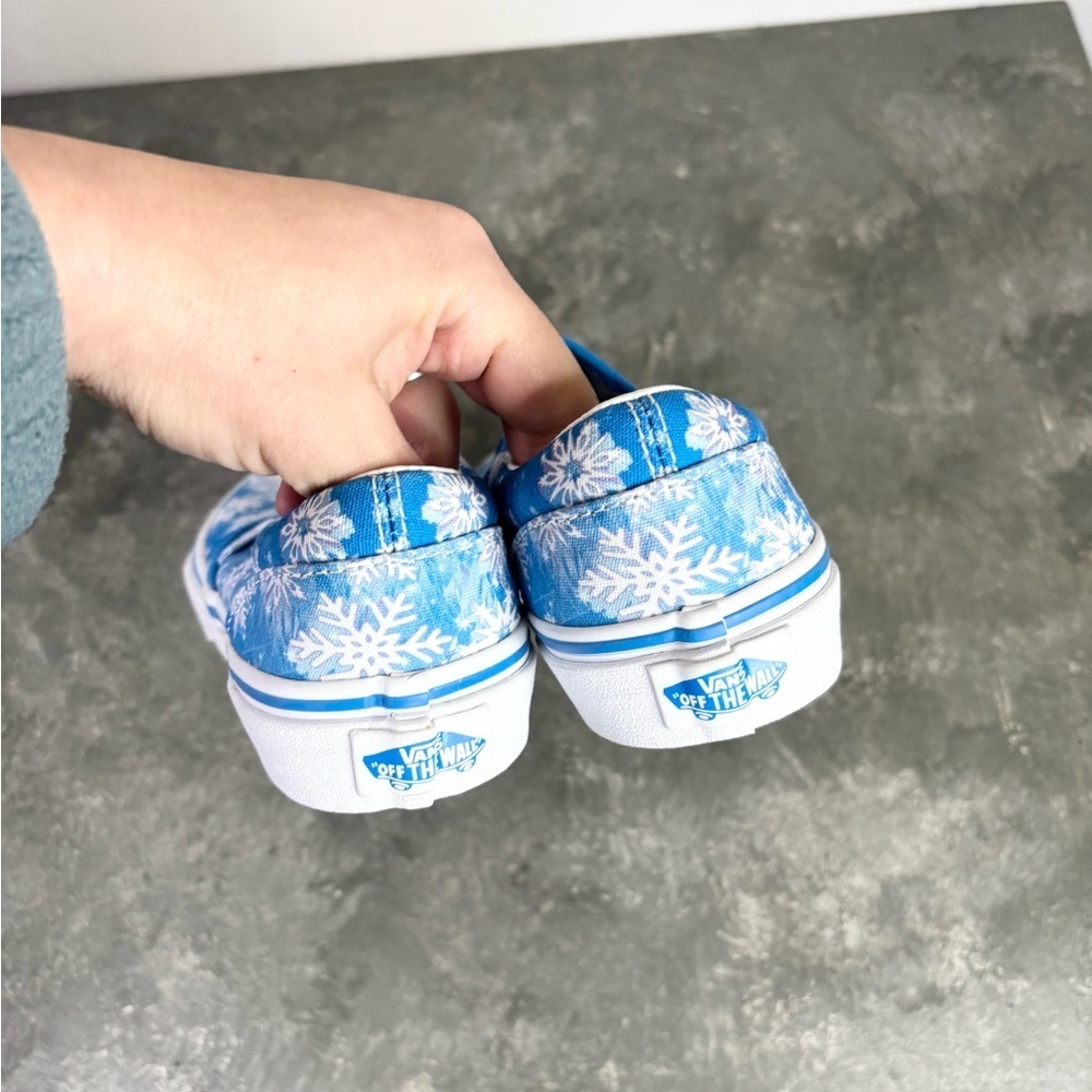 Vans Classic Slip-On sneakers Snowflakes Winter Wonderland Blue kids 2.5 new - Picture 6 of 7